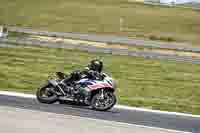 cadwell-no-limits-trackday;cadwell-park;cadwell-park-photographs;cadwell-trackday-photographs;enduro-digital-images;event-digital-images;eventdigitalimages;navarra;no-limits-trackdays;peter-wileman-photography;racing-digital-images;trackday-digital-images;trackday-photos